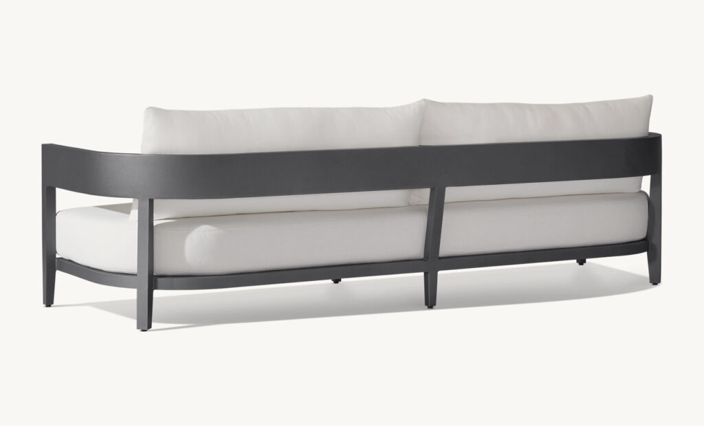 Weatherproof Yet Elegant: The Best Materials to Use for Long-Lasting Outdoor Furniture 2 HKAS009 07